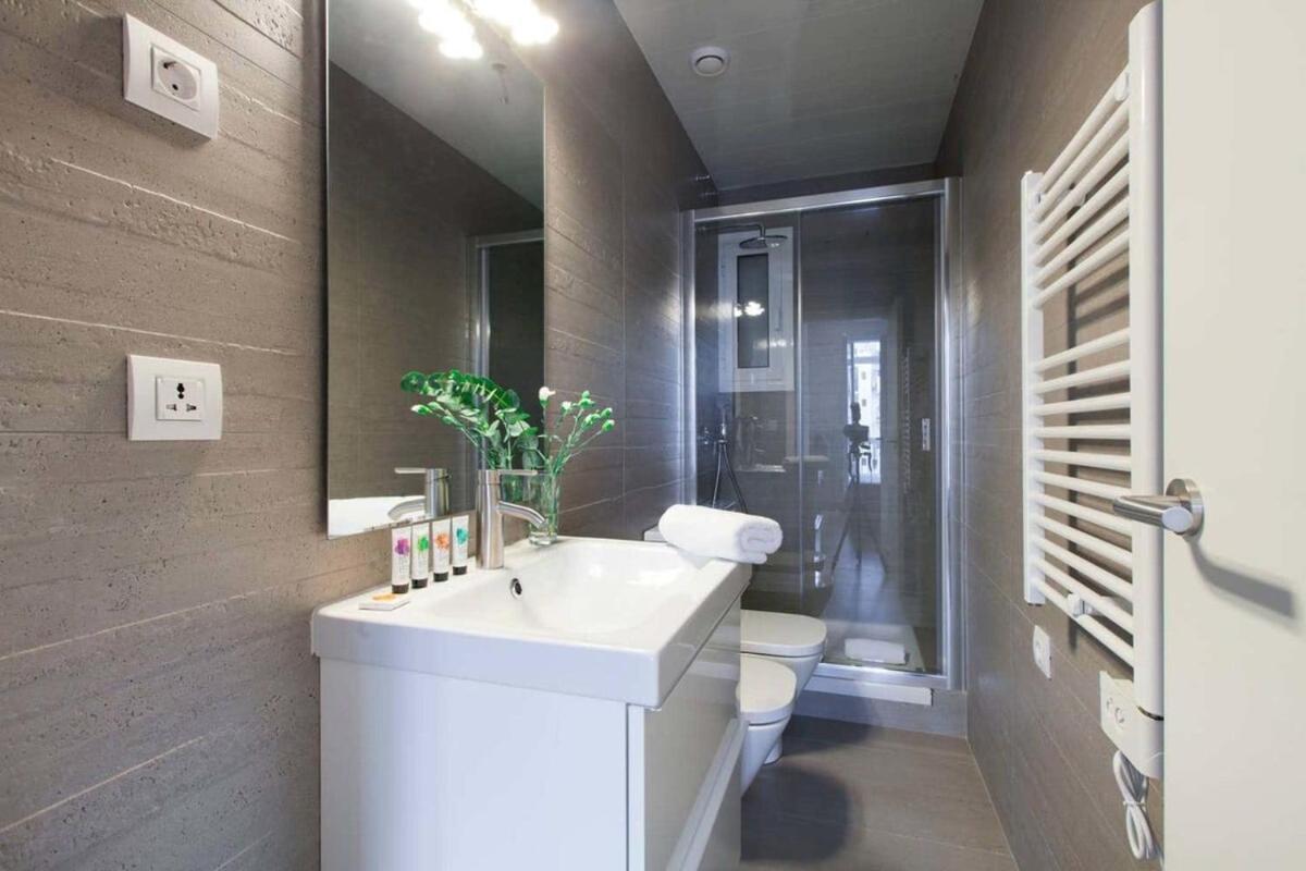Perfectly Located 4Bed 4Bath Apartment In Barcelona 3 1 Exterior foto
